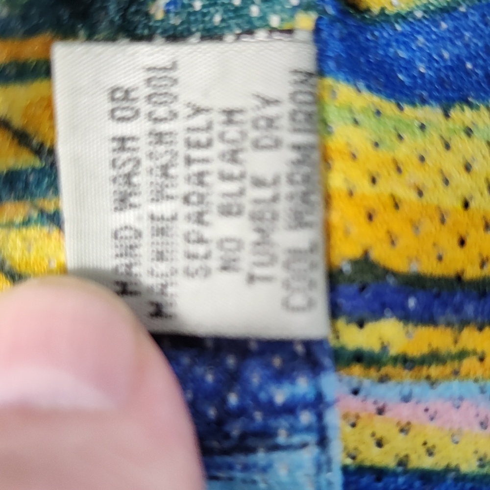 Mens Breathable Hawaiian Camp Shirt Like New - Picture 7 of 8
